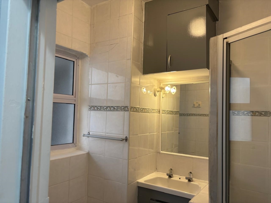 To Let 0 Bedroom Property for Rent in Sea Point Western Cape